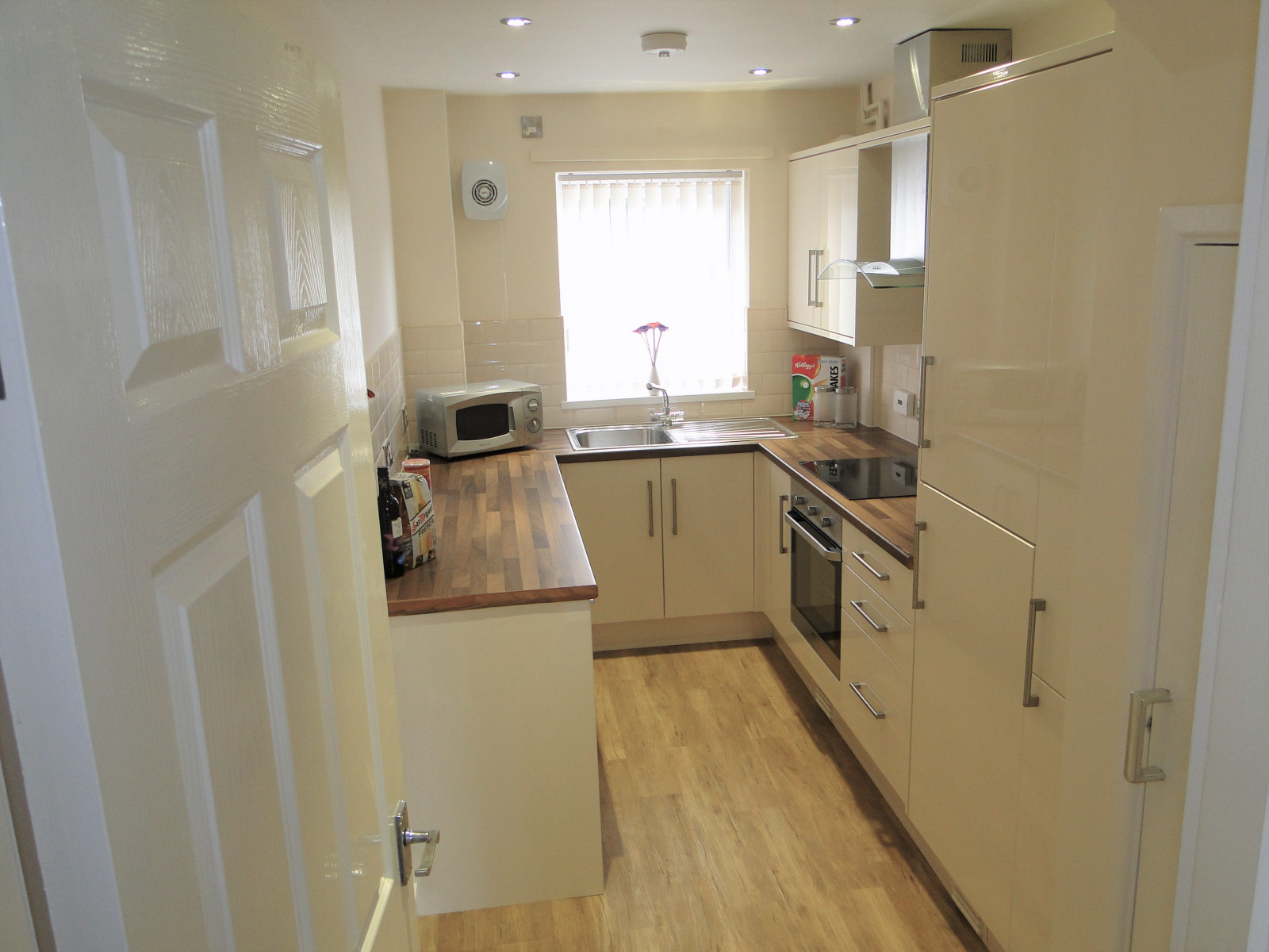 Kitchen at 28 Broom Walk